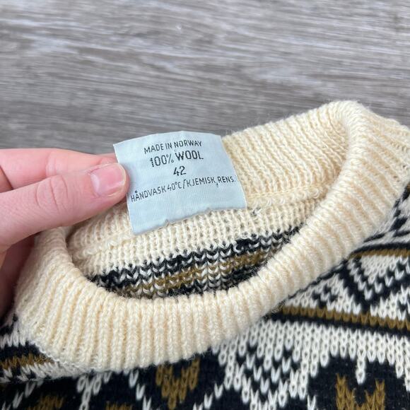 Vintage Gann Sports 100% Wool Fair Isle Print Sweater Made In Norway (Sz M) - Picture 7 of 9